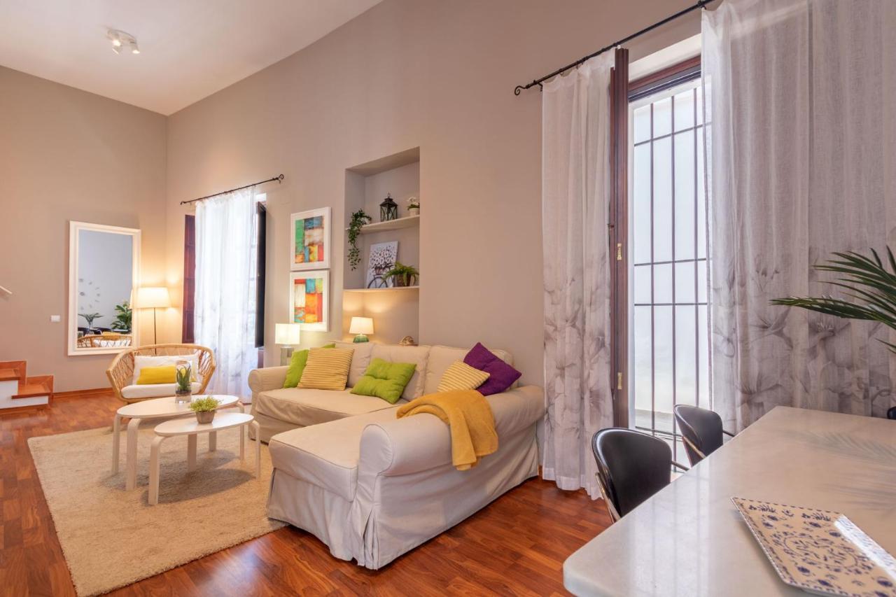 شقة Abades Giralda Deluxe By Valcambre إشبيلية المظهر الخارجي الصورة